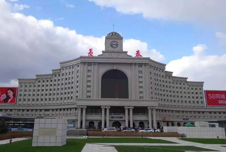 武漢到長(zhǎng)春物流專線-武漢至長(zhǎng)春貨運(yùn)公司